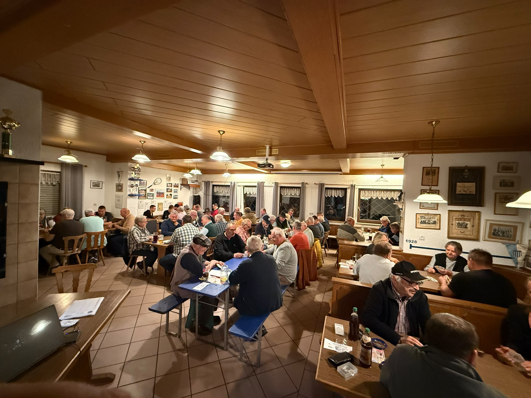 Rekordverdächtiges Schafkopfrennen beim FC Altendorf!